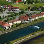 Loenfjord Hotel 3*