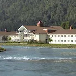Loenfjord Hotel 3*