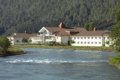Loenfjord מלון 3*